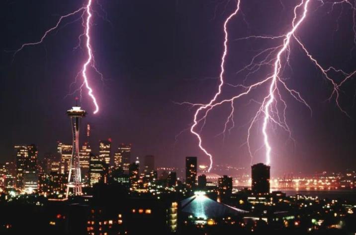 雷電對建筑物的危害
